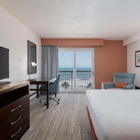 Hilton Garden Inn Daytona Beach Oceanfront Exterior photo