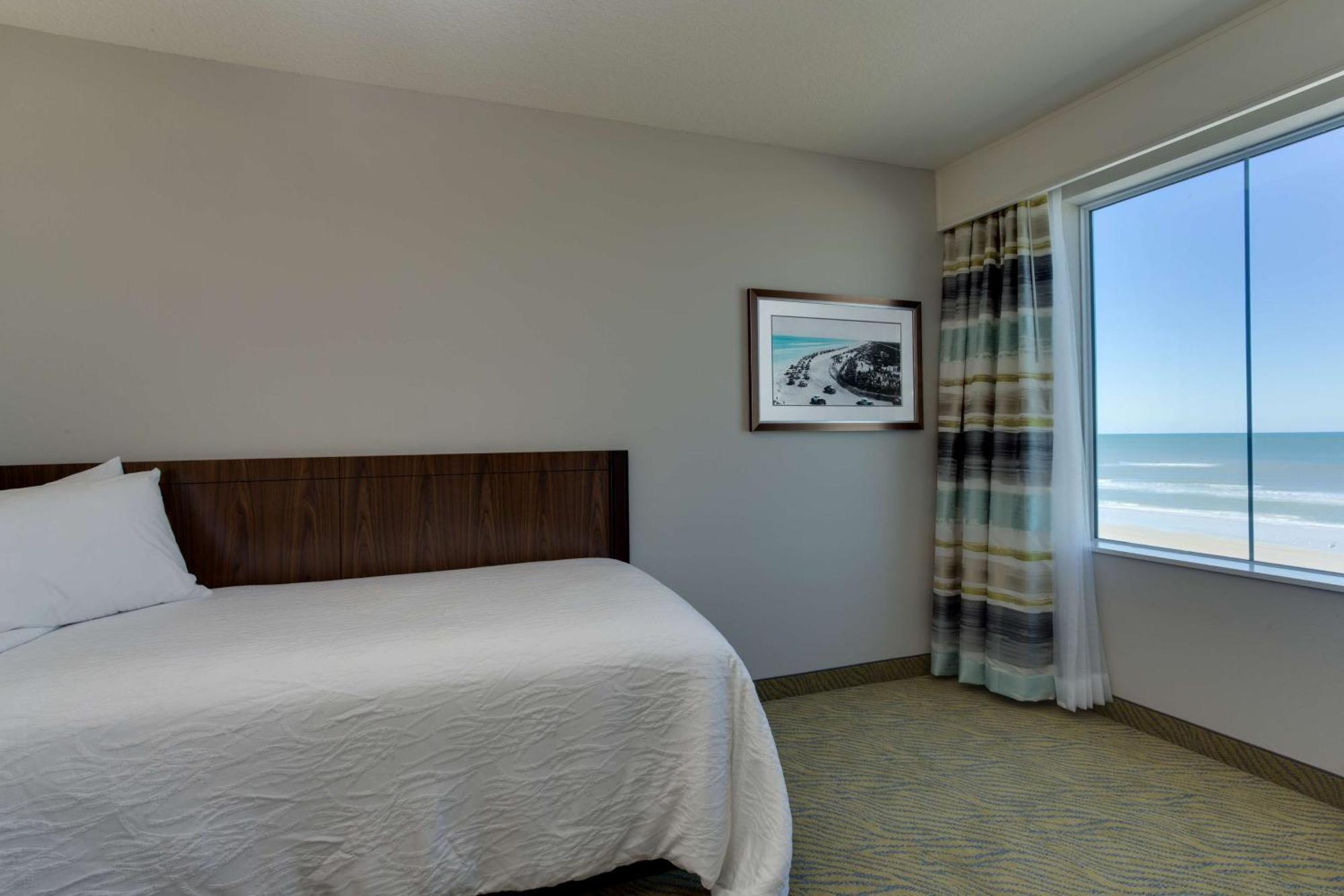 Hilton Garden Inn Daytona Beach Oceanfront Exterior photo