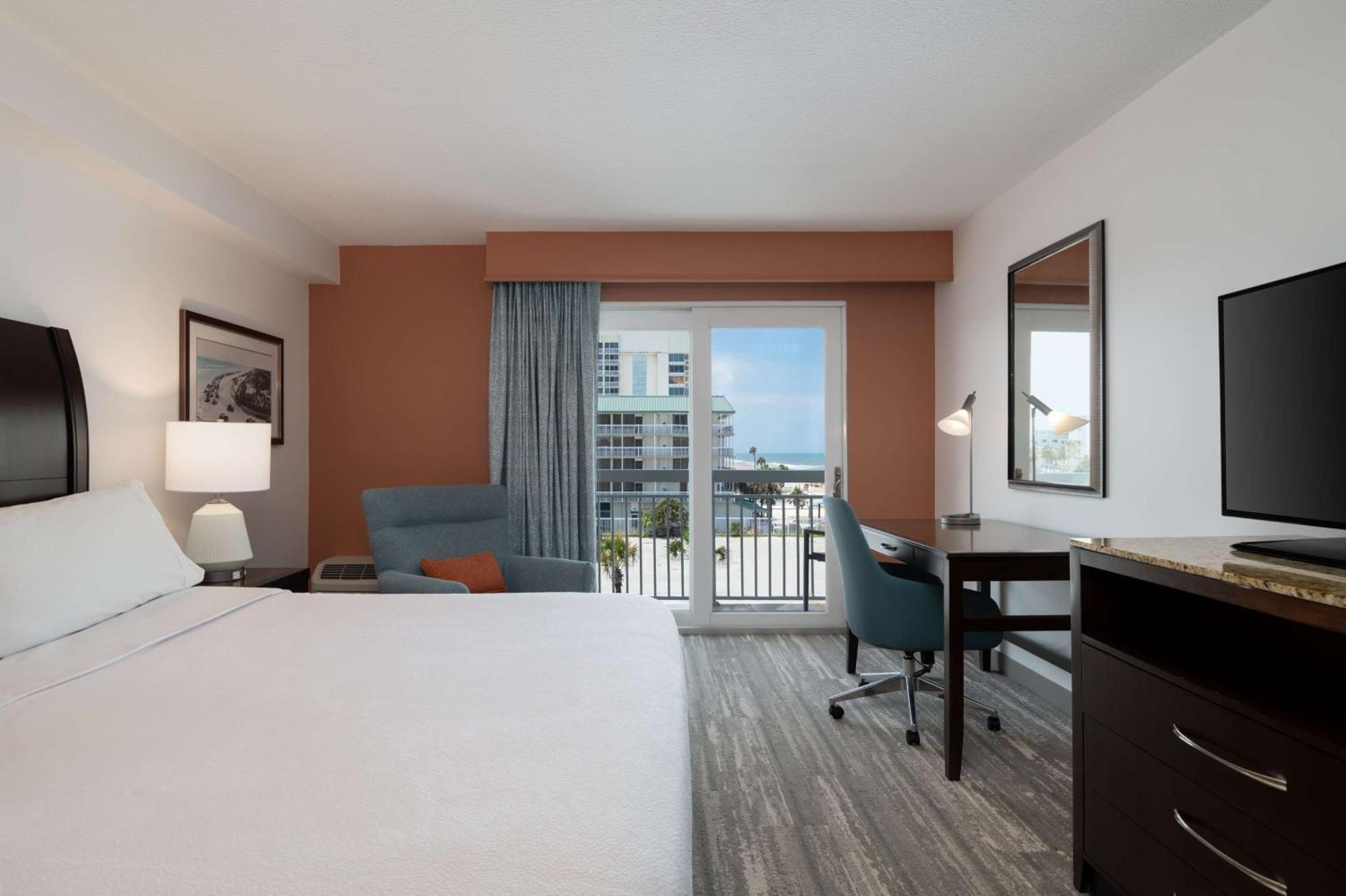 Hilton Garden Inn Daytona Beach Oceanfront Exterior photo